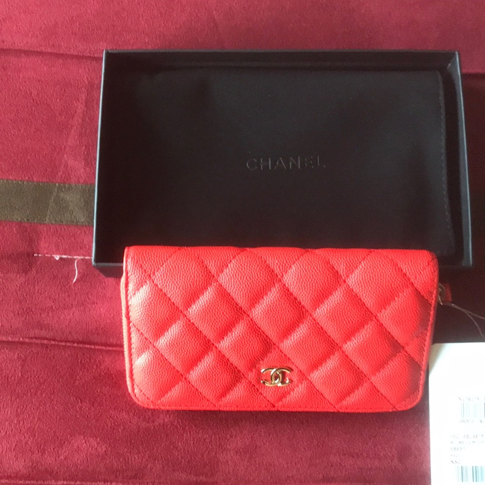 Chanel medium zip wallet